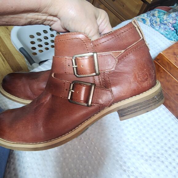 TIMBERLAND EUC WOMENS SZ 8W SAVIN HILL DOUBLE BUCKLE BOOTIES BOOTS SHOES - Picture 11 of 11